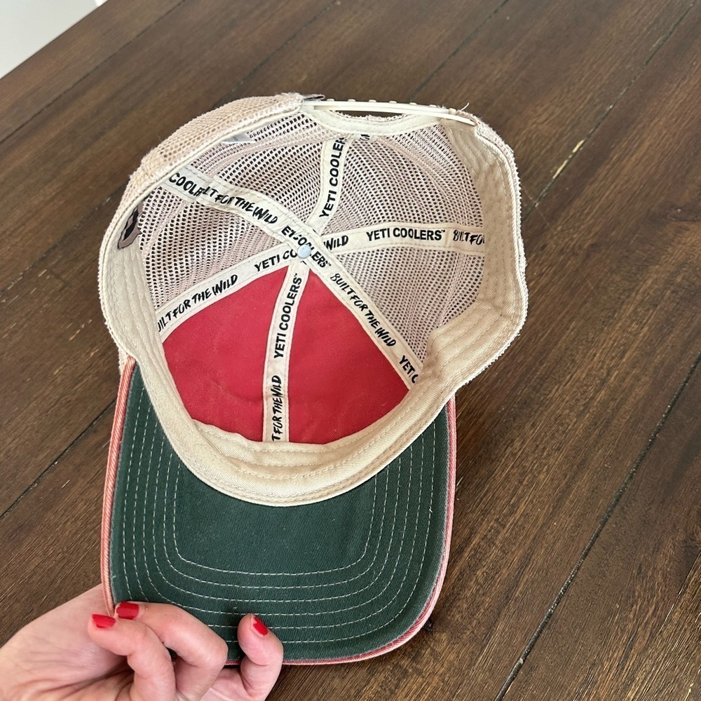 Yeti hat - Picture 7 of 10